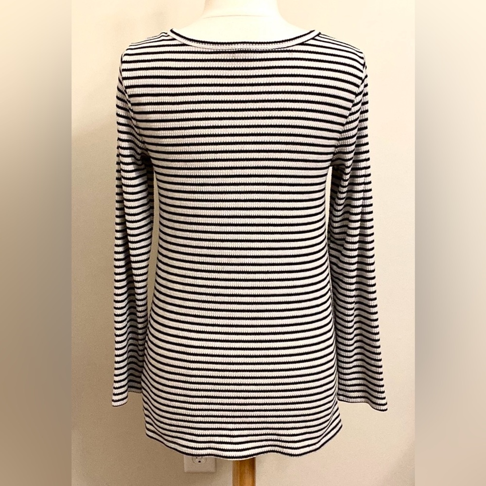 Sonoma Goods For Life White Black Striped M Casual Chic Front Knot Thermal Top - Picture 6 of 10